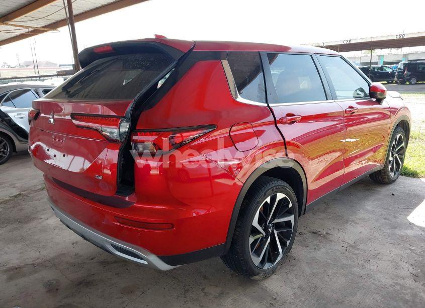 Photo 4 of 2024 Mitsubishi Outlander SE (VIN JA4J3VA89RZ048600)