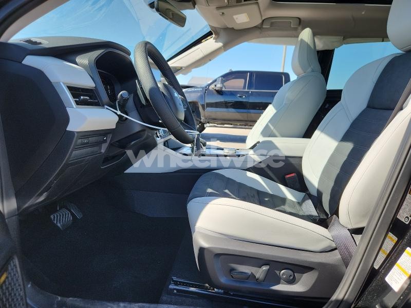 Photo 4 of 2025 MITSUBISHI OUTLANDER SE N/A (VIN JA4J3VA89SZ039787)