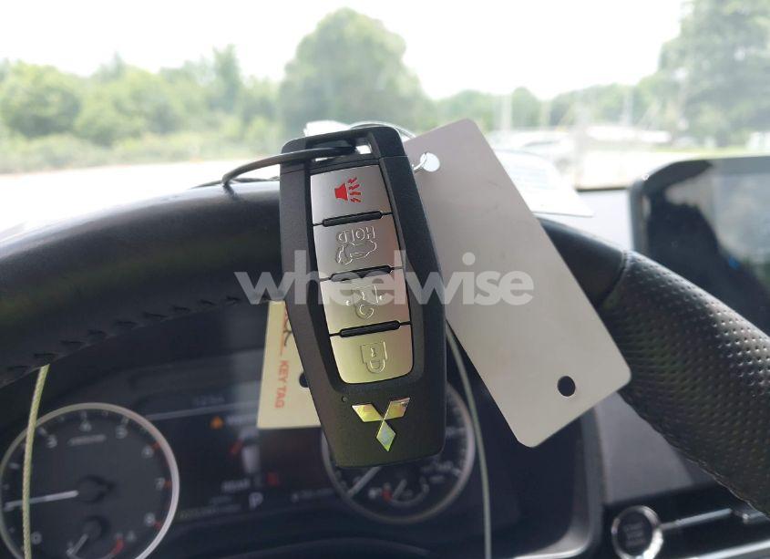 Photo 11 of 2024 Mitsubishi Outlander SE 2.5 2WD/SE BLACK EDITION S-AWC/SE BLACK EDITION W/PANO ROOF S-AWC (VIN JA4J3VA8XRZ060058)