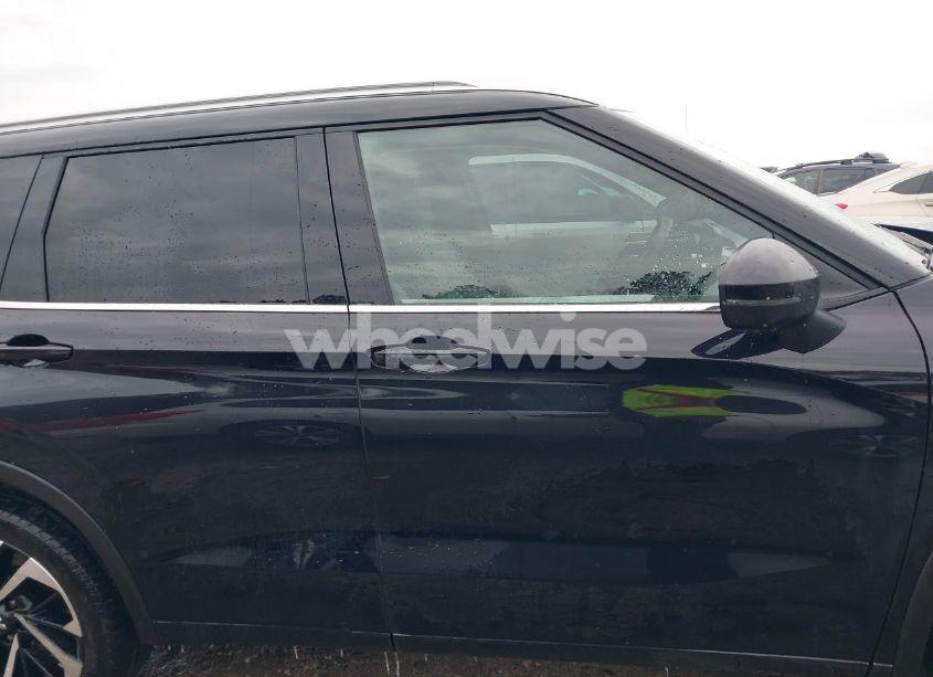 Photo 13 of 2024 Mitsubishi Outlander SEL 2.5 2WD/SEL BLACK EDITION 2WD (VIN JA4J3WA80RZ006385)