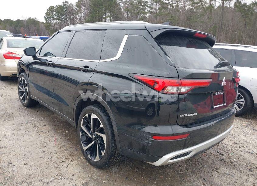 Photo 3 of 2024 Mitsubishi Outlander SEL 2.5 2WD/SEL BLACK EDITION 2WD (VIN JA4J3WA80RZ006385)