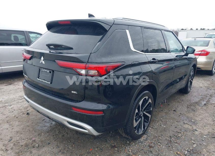 Photo 4 of 2024 Mitsubishi Outlander SEL 2.5 2WD/SEL BLACK EDITION 2WD (VIN JA4J3WA80RZ006385)