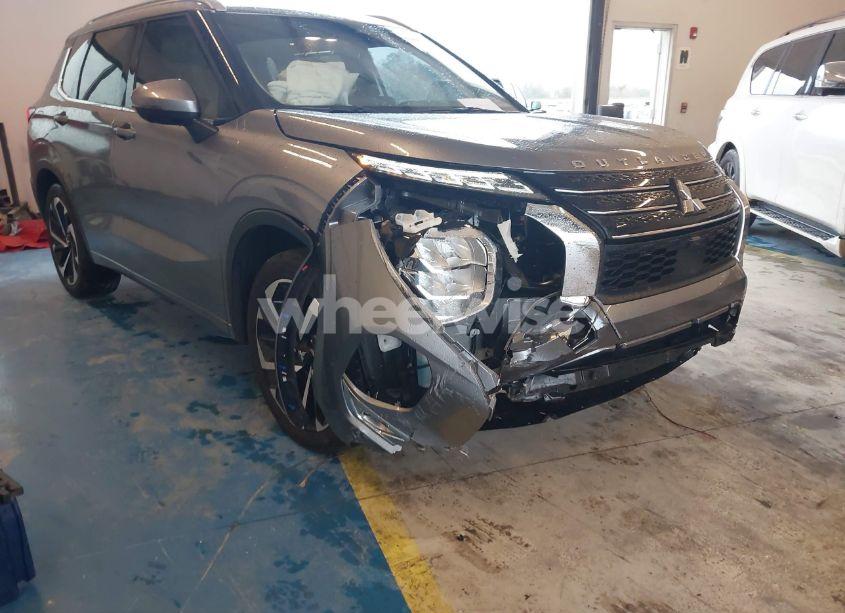 Photo 6 of 2024 Mitsubishi Outlander SEL 2.5 2WD (VIN JA4J3WA81RZ020036)