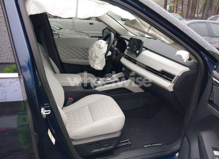 Photo 5 of 2024 Mitsubishi Outlander SEL (VIN JA4J3WA82RZ012673)