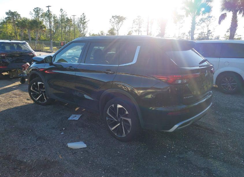 Photo 3 of 2024 Mitsubishi Outlander SEL 2.5 2WD (VIN JA4J3WA84RZ058506)