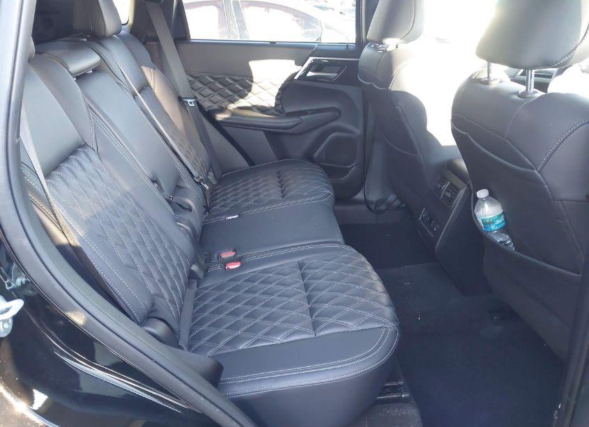 Photo 8 of 2024 Mitsubishi Outlander SEL 2.5 2WD (VIN JA4J3WA84RZ058506)