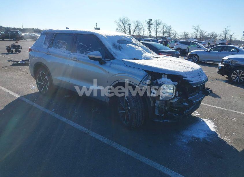 2022 Mitsubishi Outlander ES 2.5 S-AWC (VIN JA4J4TA80NZ046567) main photo