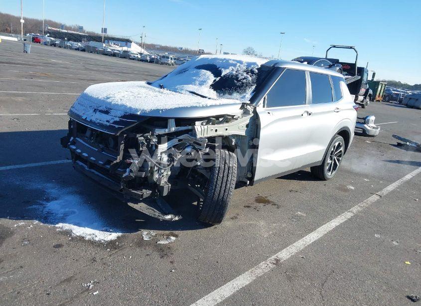 Photo 2 of 2022 Mitsubishi Outlander ES 2.5 S-AWC (VIN JA4J4TA80NZ046567)