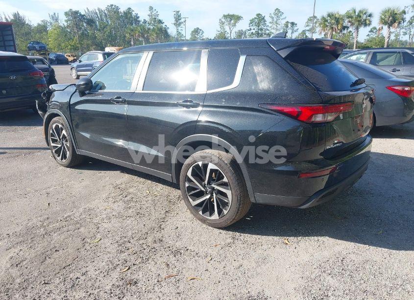 Photo 3 of 2022 Mitsubishi Outlander ES 2.5 S-AWC (VIN JA4J4TA81NZ054340)