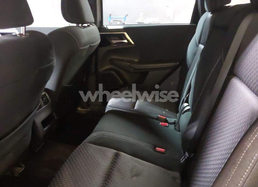 Photo 8 of 2022 Mitsubishi Outlander ES 2.5 S-AWC (VIN JA4J4TA82NZ074354)