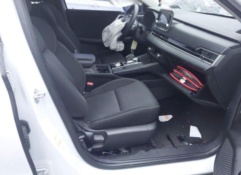 Photo 5 of 2022 Mitsubishi Outlander ES 2.5 (VIN JA4J4TA83NZ007701)