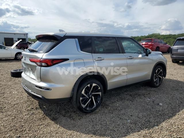 Photo 14 of 2022 MITSUBISHI OUTLANDER ES (VIN JA4J4TA83NZ015913)
