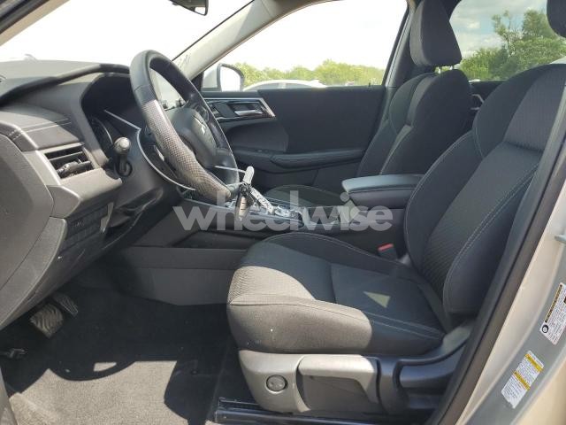 Photo 6 of 2022 MITSUBISHI OUTLANDER ES (VIN JA4J4TA83NZ015913)