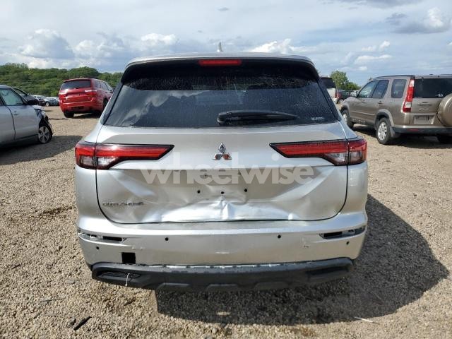 Photo 7 of 2022 MITSUBISHI OUTLANDER ES (VIN JA4J4TA83NZ015913)