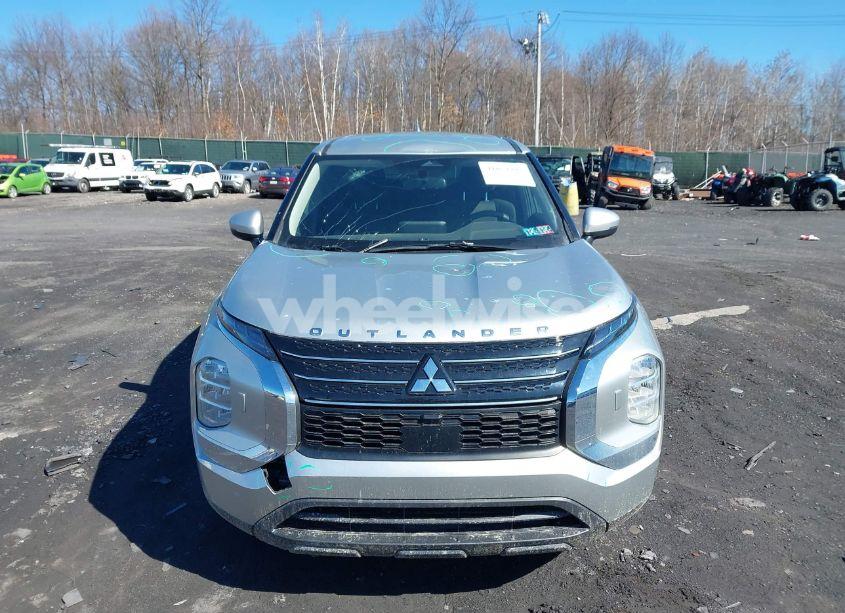 Photo 12 of 2023 Mitsubishi Outlander ES 2.5 S-AWC (VIN JA4J4TA83PZ009578)