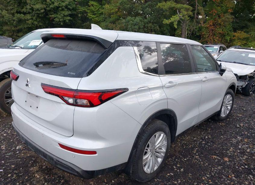 Photo 4 of 2023 Mitsubishi Outlander ES 2.5 S-AWC (VIN JA4J4TA83PZ029412)