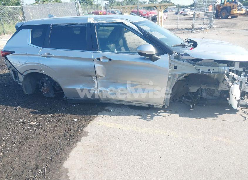 Photo 17 of 2022 Mitsubishi Outlander ES 2.5 S-AWC (VIN JA4J4TA84NZ028508)