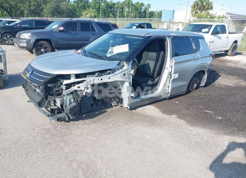 Photo 2 of 2022 Mitsubishi Outlander ES 2.5 S-AWC (VIN JA4J4TA84NZ028508)