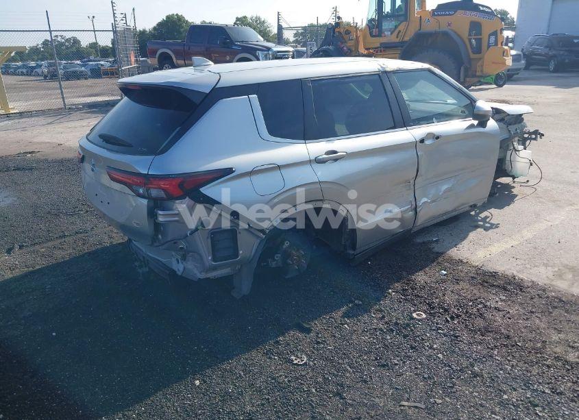 Photo 4 of 2022 Mitsubishi Outlander ES 2.5 S-AWC (VIN JA4J4TA84NZ028508)