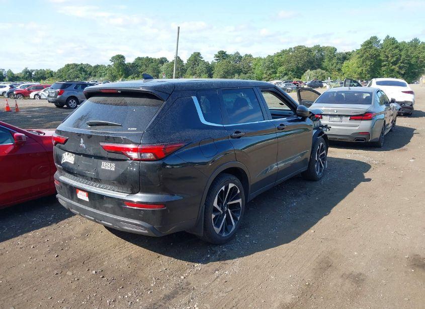 Photo 4 of 2022 Mitsubishi Outlander ES 2.5 S-AWC (VIN JA4J4TA85NZ040019)