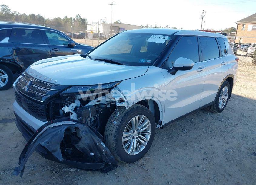 Photo 2 of 2023 Mitsubishi Outlander ES 2.5 S-AWC (VIN JA4J4TA85PZ028732)