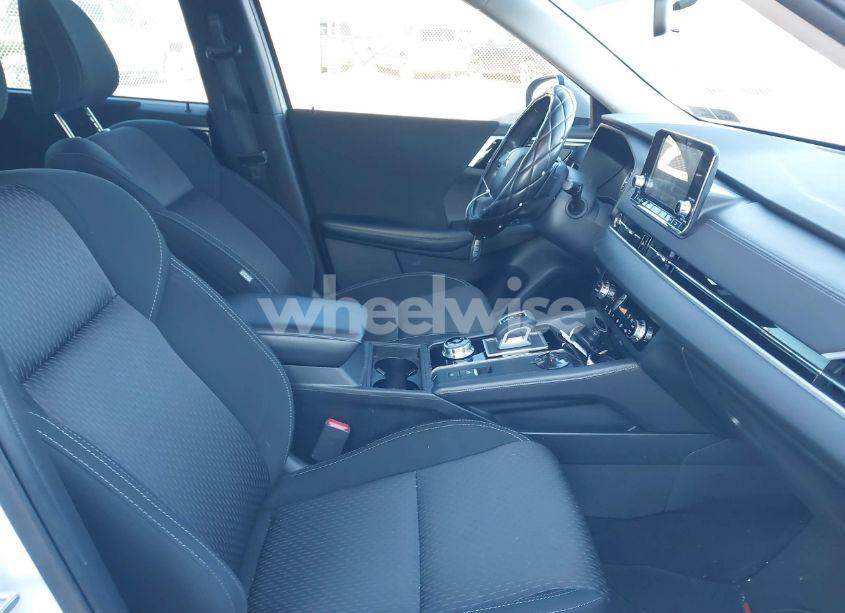 Photo 5 of 2023 Mitsubishi Outlander ES 2.5 S-AWC (VIN JA4J4TA85PZ028732)