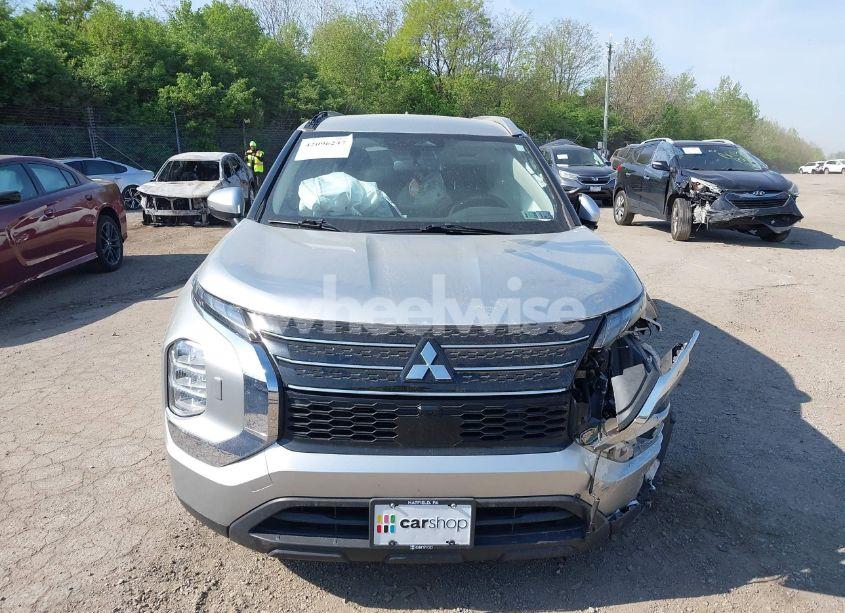 Photo 13 of 2022 Mitsubishi Outlander ES 2.5 S-AWC (VIN JA4J4TA86NZ002248)