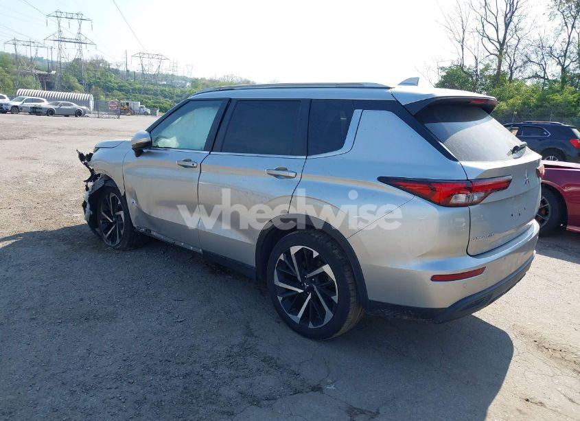 Photo 3 of 2022 Mitsubishi Outlander ES 2.5 S-AWC (VIN JA4J4TA86NZ002248)
