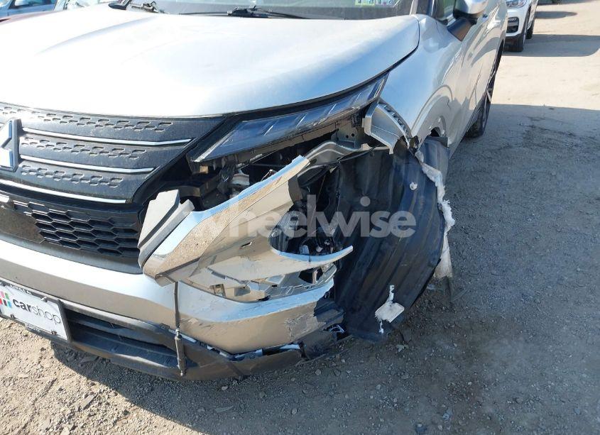 Photo 6 of 2022 Mitsubishi Outlander ES 2.5 S-AWC (VIN JA4J4TA86NZ002248)