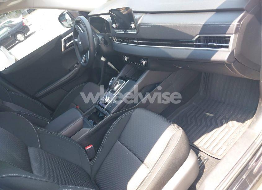 Photo 5 of 2023 Mitsubishi Outlander ES 2.5 S-AWC (VIN JA4J4TA86PZ034765)