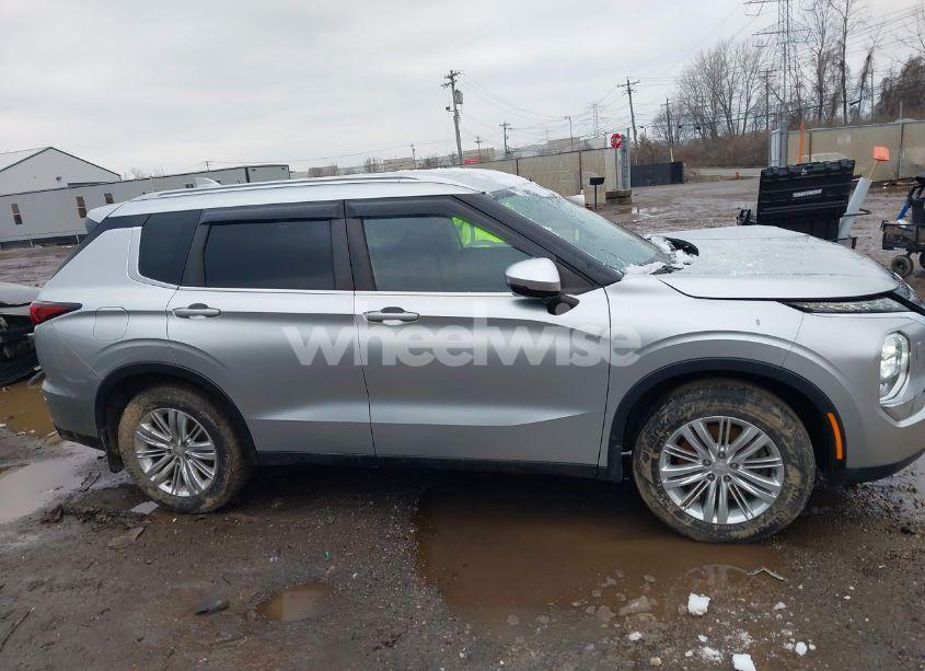 Photo 13 of 2022 Mitsubishi Outlander ES 2.5 S-AWC (VIN JA4J4TA87NZ007913)