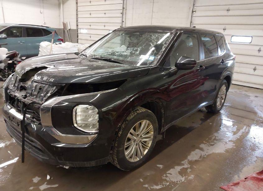 Photo 2 of 2022 Mitsubishi Outlander ES 2.5 S-AWC (VIN JA4J4TA88NZ016216)