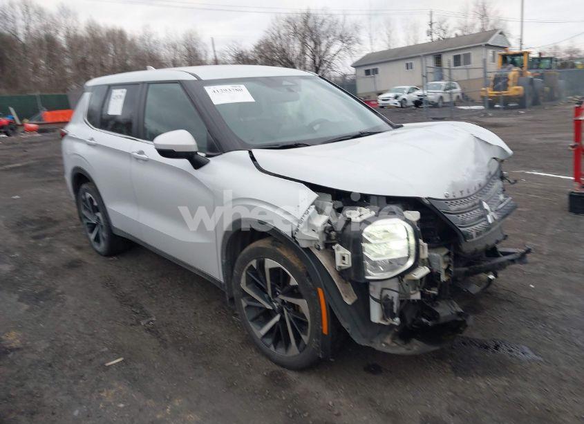 2022 Mitsubishi Outlander ES 2.5 S-AWC (VIN JA4J4TA88NZ019682) main photo