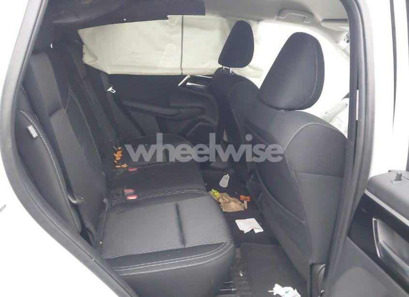 Photo 8 of 2022 Mitsubishi Outlander ES 2.5 S-AWC (VIN JA4J4TA88NZ019682)