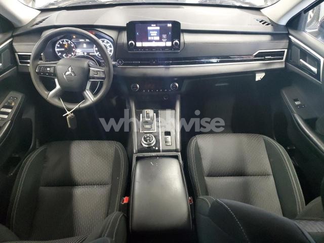 Photo 5 of 2022 MITSUBISHI OUTLANDER ES (VIN JA4J4TA89NZ041285)