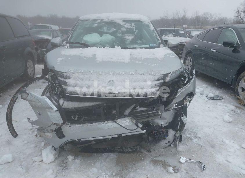 Photo 13 of 2022 Mitsubishi Outlander ES 2.5 (VIN JA4J4TA8XNZ019845)