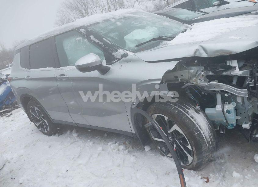 Photo 14 of 2022 Mitsubishi Outlander ES 2.5 (VIN JA4J4TA8XNZ019845)