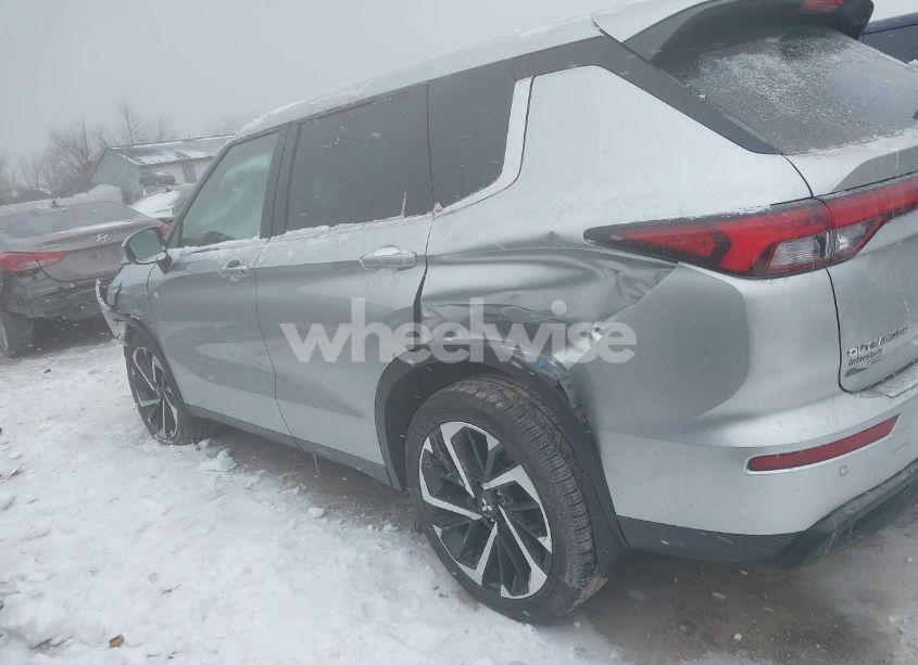 Photo 15 of 2022 Mitsubishi Outlander ES 2.5 (VIN JA4J4TA8XNZ019845)