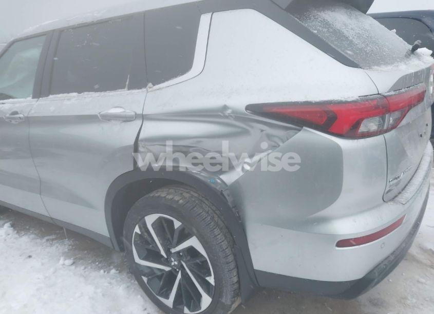 Photo 18 of 2022 Mitsubishi Outlander ES 2.5 (VIN JA4J4TA8XNZ019845)