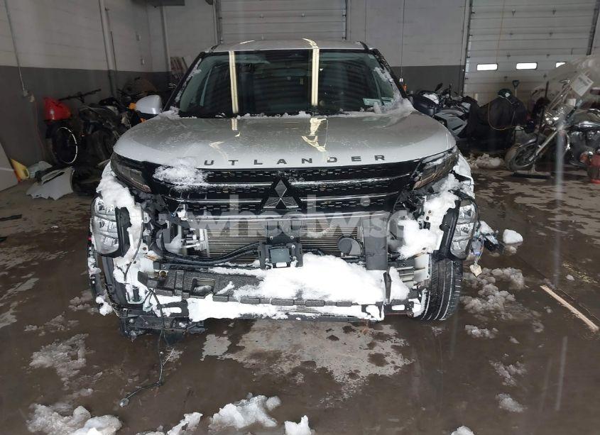 Photo 13 of 2022 Mitsubishi Outlander BLACK EDITION S-AWC/SE 2.5 S-AWC/SE LAUNCH EDITION S-AWC (VIN JA4J4UA80NZ025367)