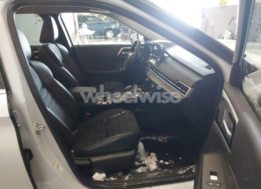 Photo 5 of 2022 Mitsubishi Outlander BLACK EDITION S-AWC/SE 2.5 S-AWC/SE LAUNCH EDITION S-AWC (VIN JA4J4UA80NZ025367)