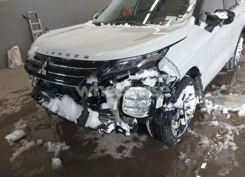 Photo 6 of 2022 Mitsubishi Outlander BLACK EDITION S-AWC/SE 2.5 S-AWC/SE LAUNCH EDITION S-AWC (VIN JA4J4UA80NZ025367)