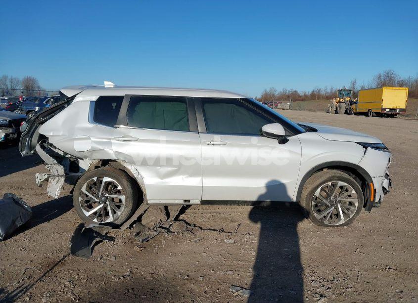 Photo 14 of 2022 Mitsubishi Outlander BLACK EDITION S-AWC/SE 2.5 S-AWC/SE LAUNCH EDITION S-AWC (VIN JA4J4UA80NZ066730)