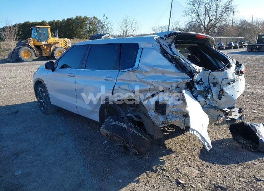 Photo 3 of 2022 Mitsubishi Outlander BLACK EDITION S-AWC/SE 2.5 S-AWC/SE LAUNCH EDITION S-AWC (VIN JA4J4UA80NZ066730)