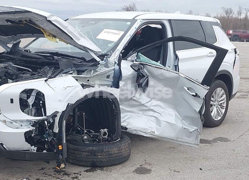 Photo 6 of 2024 Mitsubishi Outlander ES 2.5 S-AWC (VIN JA4J4UA80RZ003200)