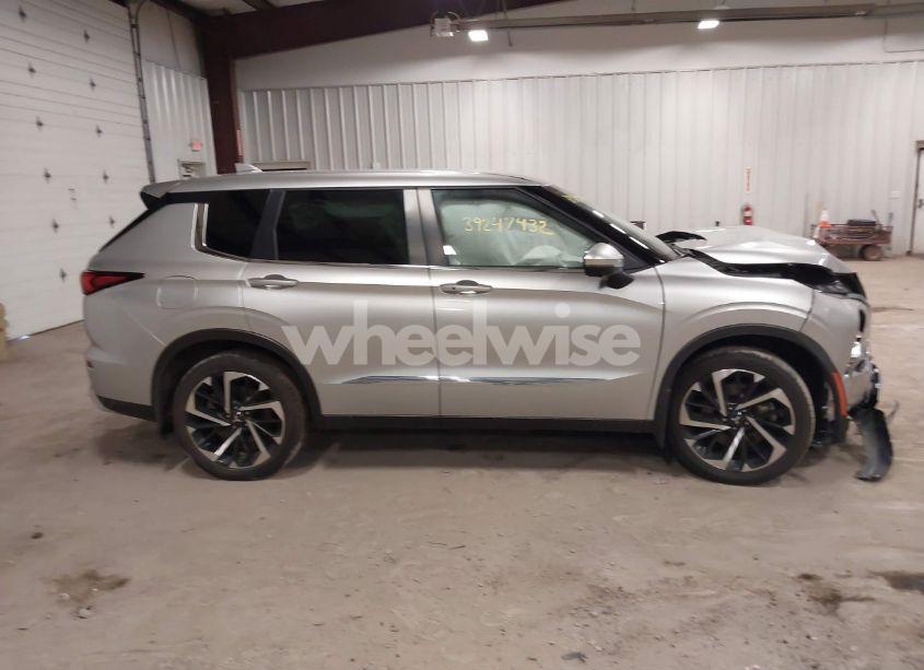 Photo 13 of 2022 Mitsubishi Outlander BLACK EDITION S-AWC/SE 2.5 S-AWC/SE LAUNCH EDITION S-AWC (VIN JA4J4UA82NZ050965)