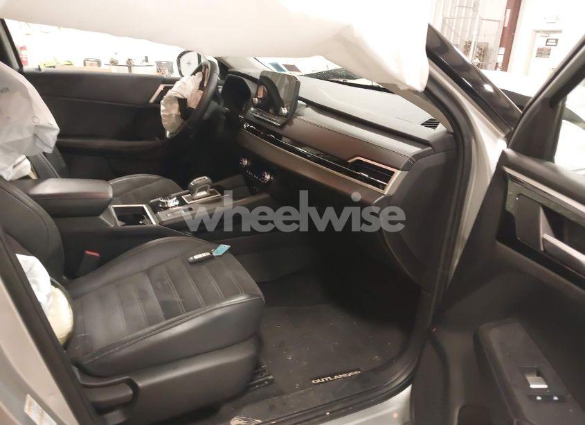 Photo 5 of 2022 Mitsubishi Outlander BLACK EDITION S-AWC/SE 2.5 S-AWC/SE LAUNCH EDITION S-AWC (VIN JA4J4UA82NZ050965)