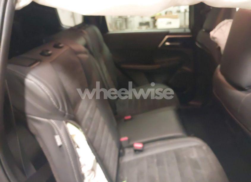 Photo 8 of 2022 Mitsubishi Outlander BLACK EDITION S-AWC/SE 2.5 S-AWC/SE LAUNCH EDITION S-AWC (VIN JA4J4UA82NZ050965)