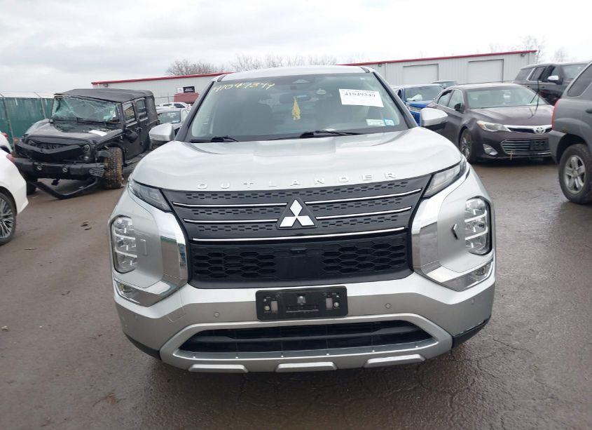 Photo 12 of 2023 Mitsubishi Outlander SE 2.5 (VIN JA4J4UA82PZ040150)