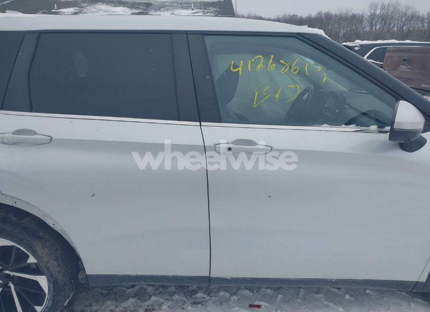 Photo 13 of 2022 Mitsubishi Outlander BLACK EDITION S-AWC/SE 2.5 S-AWC/SE LAUNCH EDITION S-AWC (VIN JA4J4UA83NZ011012)